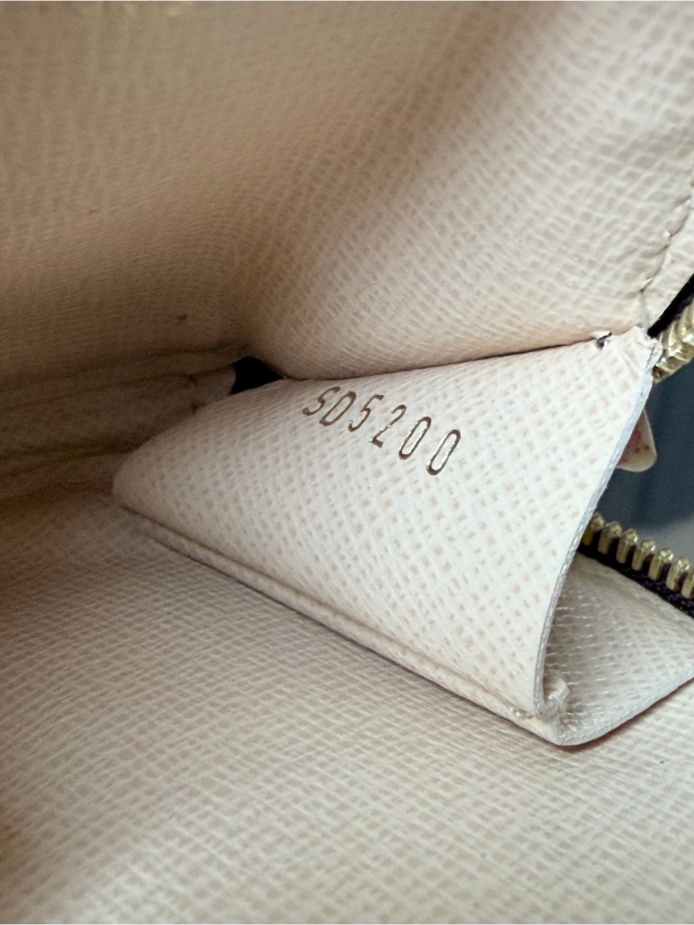 Louis Vuitton Brown Monogram Round Coin Pouch with Gold Hardware - Picture 5 of 6